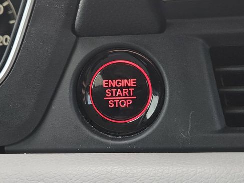 Used 2024 Honda Pilot EX-L image 18