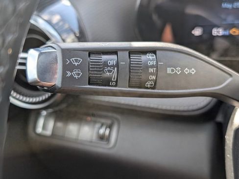 Used 2025 Chevrolet Equinox LT w/ Convenience Package II AWD/4WD image 32