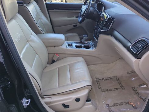 Used 2019 Jeep Grand Cherokee Overland image 22