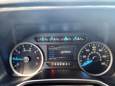 Used 2016 Ford F150 XLT w/ Equipment Group 302A Luxury image 34