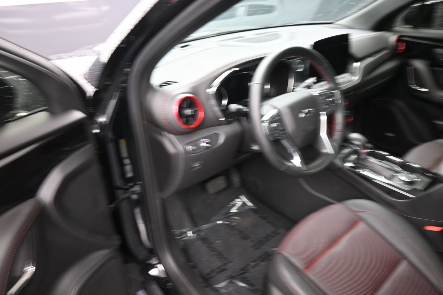 Used 2025 Chevrolet Blazer RS w/ Driver Confidence II Package FWD image 12