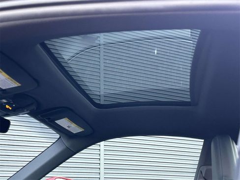 Used 2024 Porsche 911 Carrera image 15