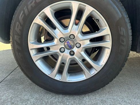 Used 2016 Volvo XC60 T5 Premier image 10