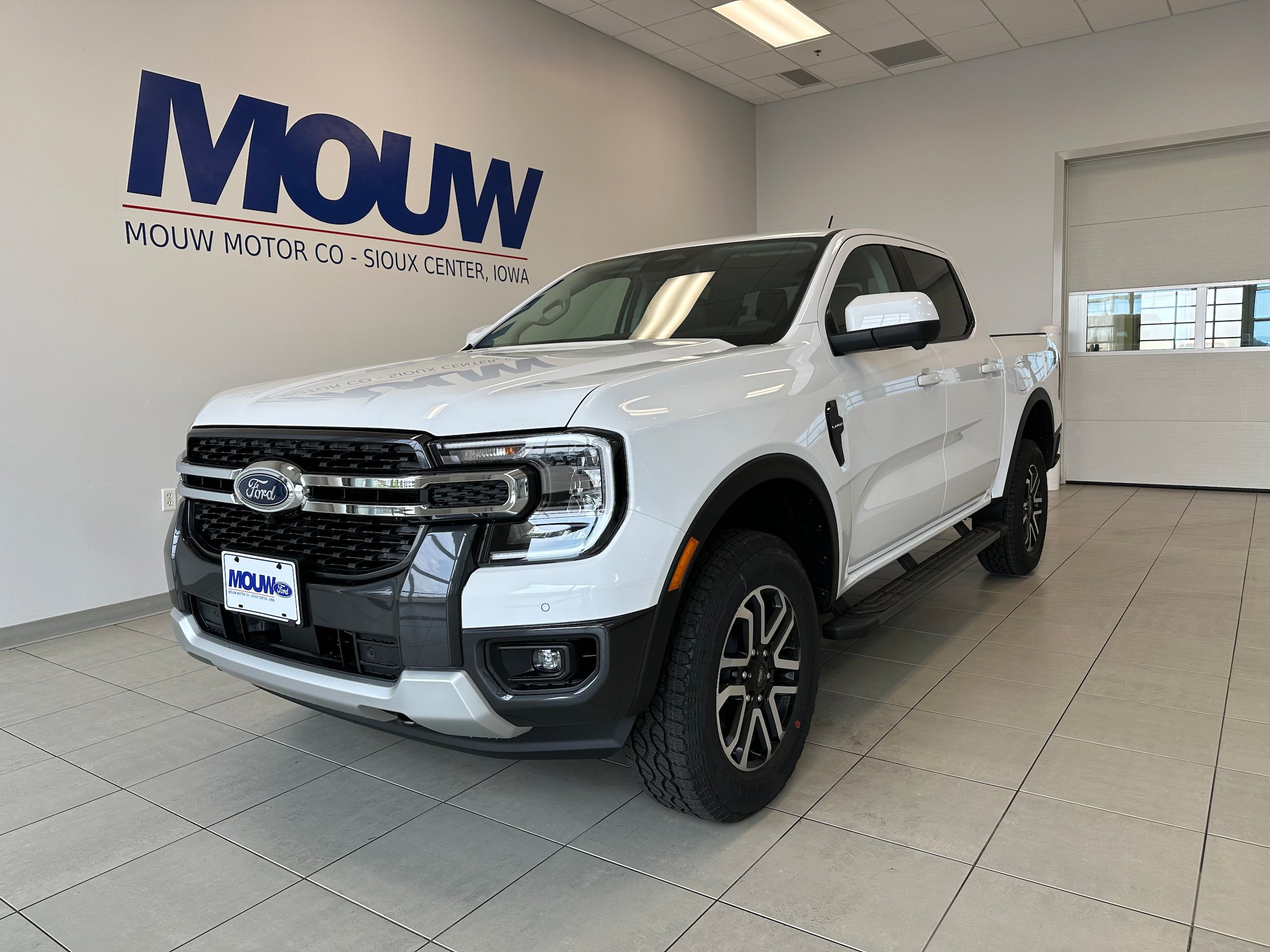 Used 2026 Ford Ranger Lariat w/ Trailer Tow Package AWD/4WD image 2