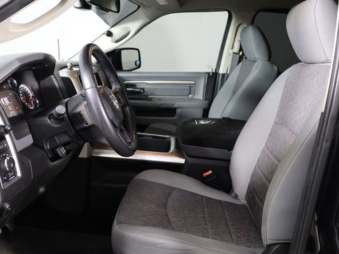 Used 2019 RAM 1500 Big Horn AWD/4WD image 14