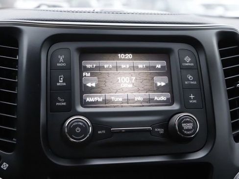 Used 2019 Jeep Cherokee Sport image 21