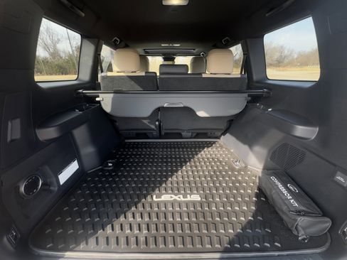 Used 2025 Lexus GX 550 AWD/4WD image 35