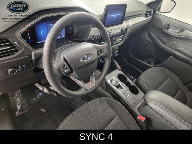 Used 2025 Ford Escape Active AWD/4WD image 12
