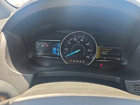 Used 2018 Ford Explorer XLT w/ Equipment Group 202A FWD image 20