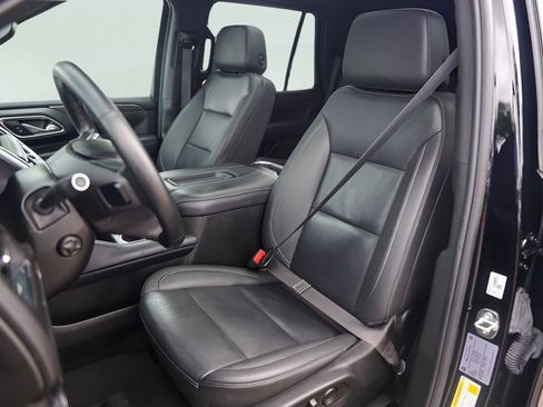 Used 2024 Chevrolet Tahoe LT w/ Luxury Package RWD image 10
