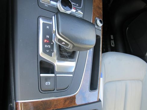 Used 2018 Audi Q5 2.0T Premium Plus w/ Premium Plus Package image 30