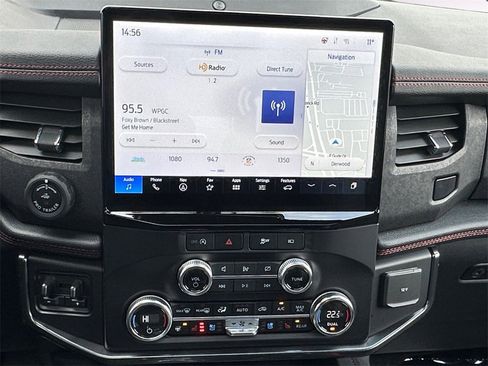 Used 2023 Ford Expedition Limited image 14