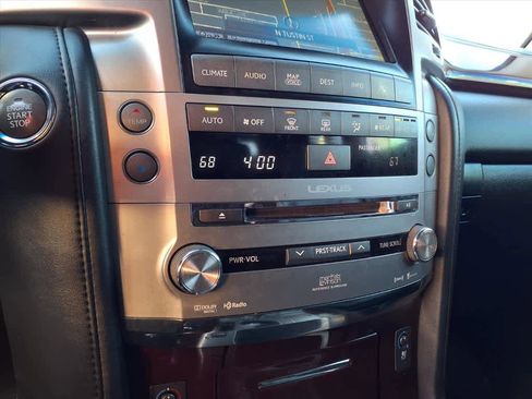 Used 2015 Lexus LX 570 4WD image 14