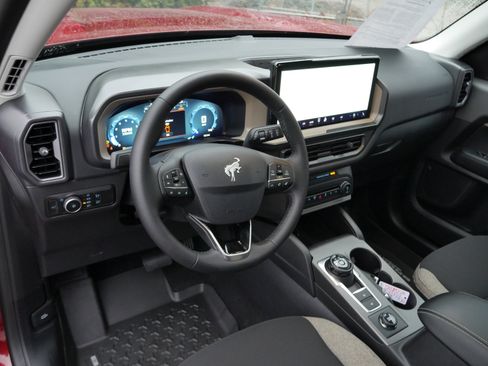 Certified 2025 Ford Bronco Sport Big Bend w/ Convenience Package image 4