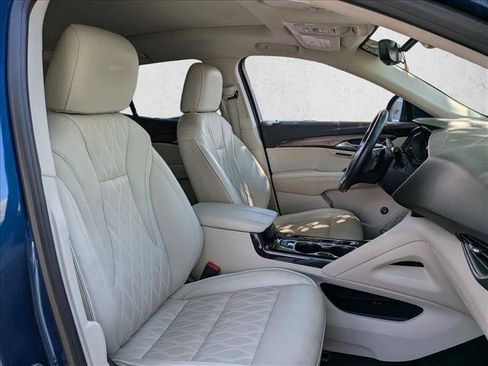 Used 2023 Buick Envision Avenir FWD image 18