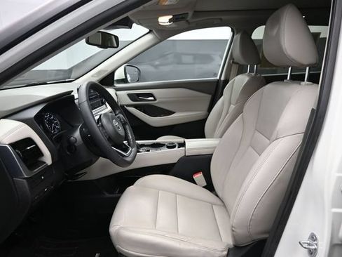 Used 2021 Nissan Rogue SL w/ Premium Package AWD/4WD image 5