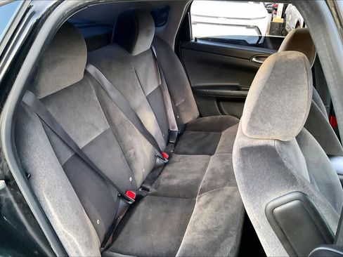 Used 2016 Chevrolet Impala LT image 19