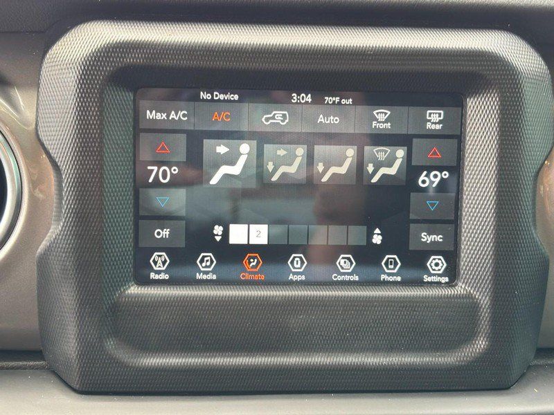 Used 2021 Jeep Wrangler Unlimited Sahara AWD/4WD image 22