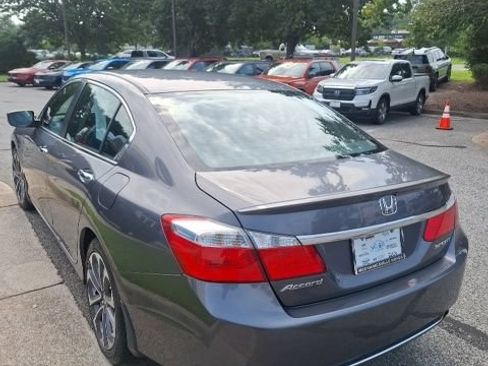 Used 2015 Honda Accord Sport image 7