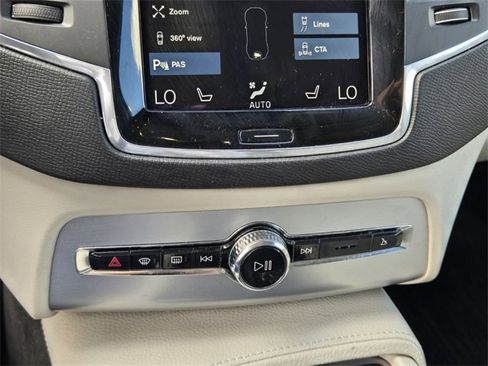 Used 2018 Volvo XC90 T6 Momentum w/ Convenience Package image 20