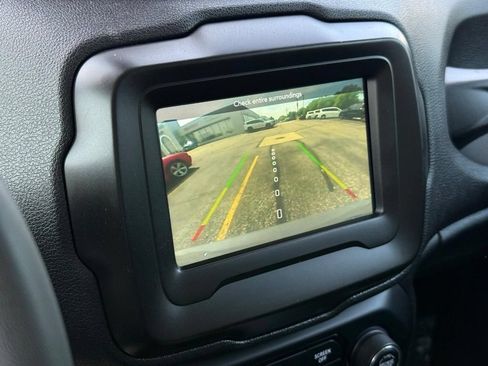 Used 2020 Jeep Renegade Trailhawk AWD/4WD image 18