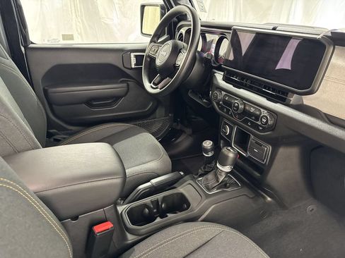 Used 2024 Jeep Wrangler Sport AWD/4WD image 25