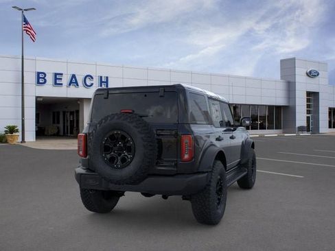 New 2025 Ford Bronco Outer Banks w/ Sasquatch Package AWD/4WD image 8