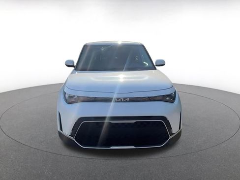 Used 2025 Kia Soul LX w/ LX Technology Package image 5