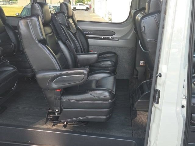 Used 2022 Mercedes-Benz Sprinter 2500 image 51