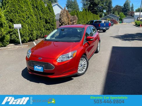 Used 2018 Ford Focus Electric Hatchback FWD image 2