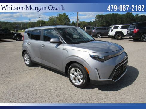 Used 2023 Kia Soul LX w/ Option Group 015 image 15