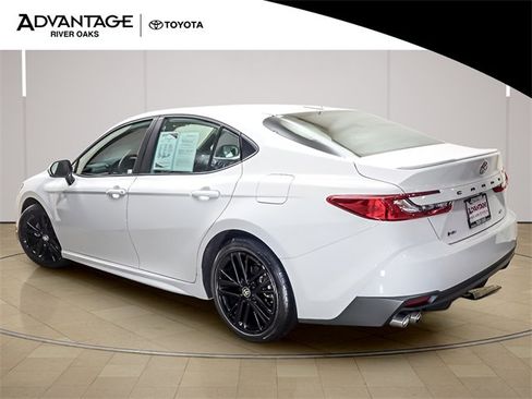 Certified 2025 Toyota Camry SE image 5