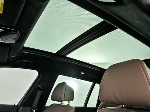 Used 2024 BMW X7 M60i w/ Executive Package AWD/4WD image 25