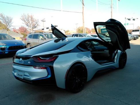 Used 2015 BMW i8 Base image 15