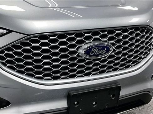 Used 2024 Ford Edge SEL image 29