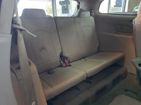Used 2015 Buick Enclave Leather image 18