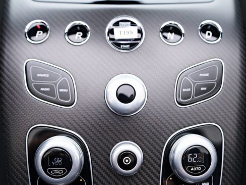 Used 2016 Aston Martin DB9 GT RWD image 90