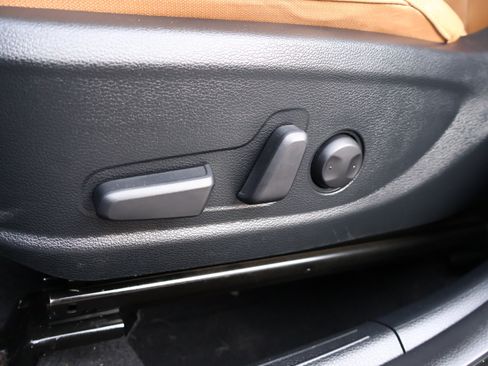 Used 2024 Kia Seltos EX FWD image 9