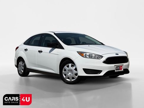 Used 2017 Ford Focus S FWD image 1