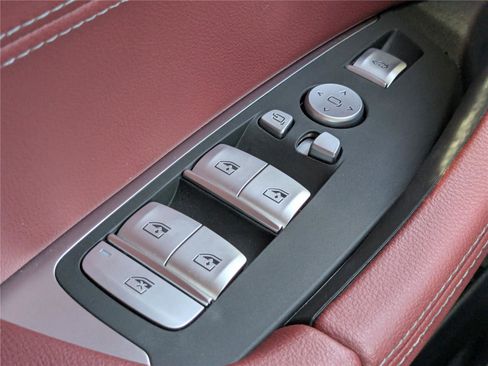 Used 2025 BMW X4 xDrive30i image 26