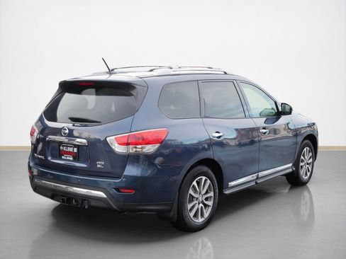 Used 2015 Nissan Pathfinder SL w/ SL Premium Package image 3