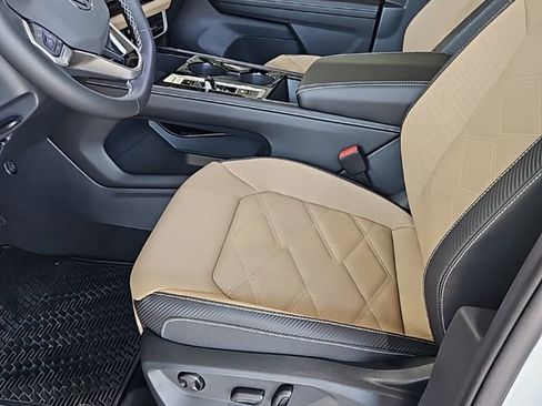 New 2026 Volkswagen Atlas Cross Sport SE image 28