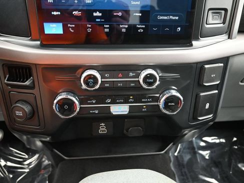 Used 2025 Ford F150 XLT w/ Equipment Group 301A Standard RWD image 18