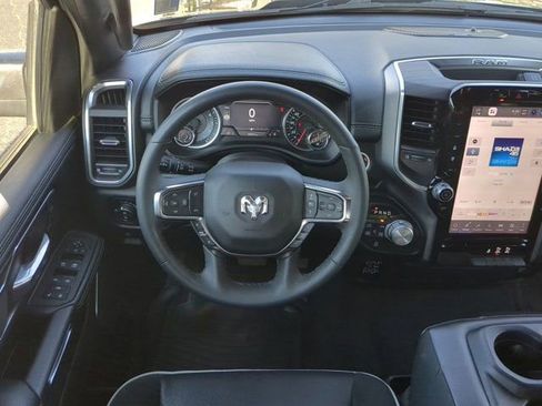 Used 2025 RAM 1500 Laramie AWD/4WD image 15