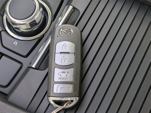 Used 2017 MAZDA MAZDA3 Sport w/ Preferred Equipment Package image 25