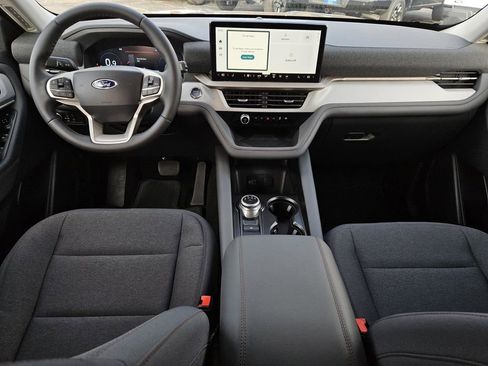 New 2026 Ford Explorer Active image 5