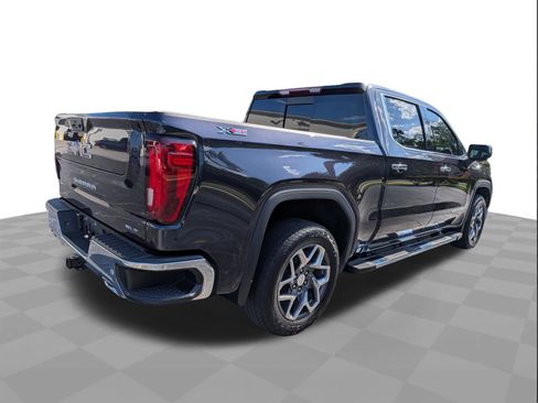 Certified 2023 GMC Sierra 1500 SLT w/ SLT Premium Package AWD/4WD image 4