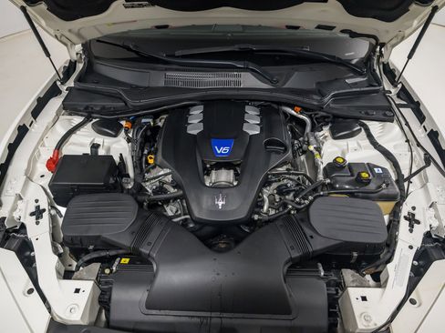 Used 2022 Maserati Ghibli Modena Q4 image 34