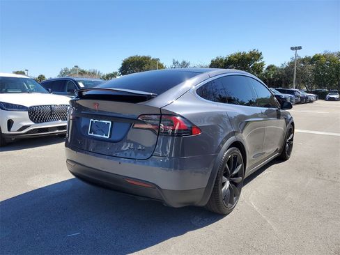 Used 2020 Tesla Model X Long Range image 4