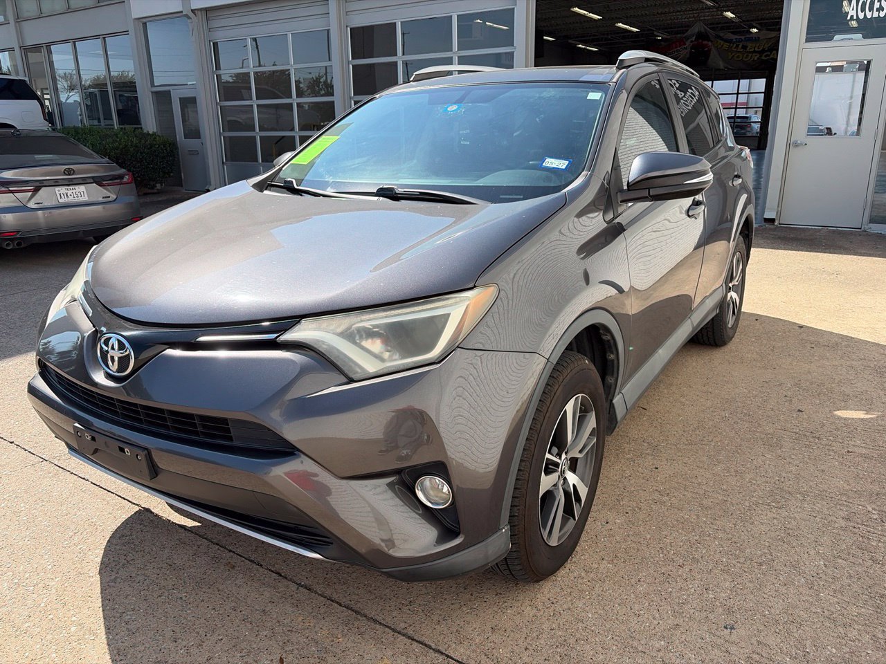 Used 2016 Toyota RAV4 XLE FWD image 6